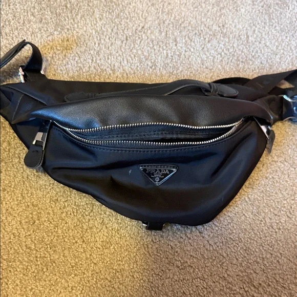 Black Leather belt Bag - Picture 1 of 4